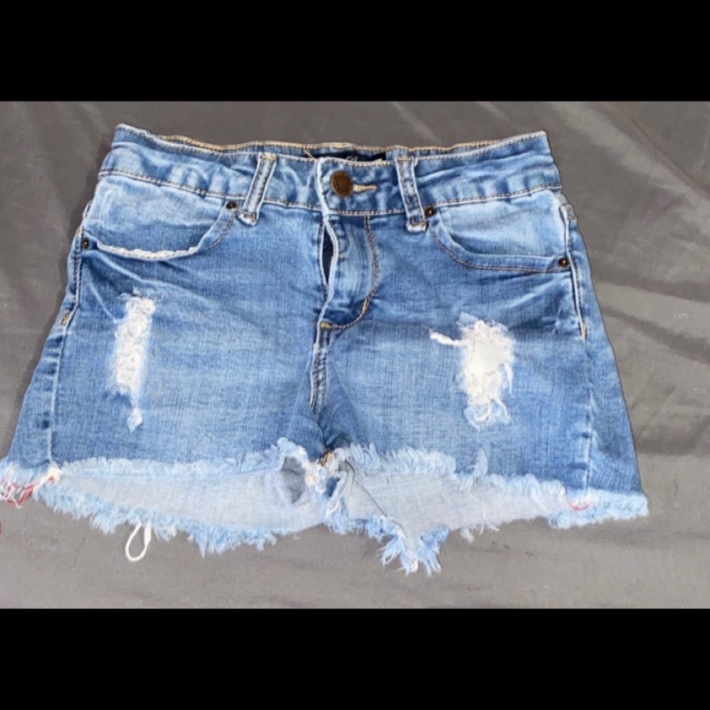 Small Jean shorts